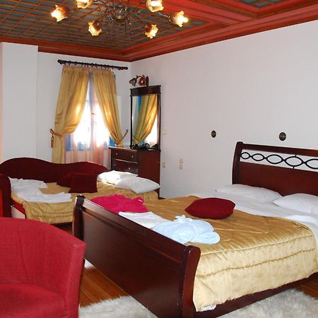 מונודנדרי Hotel Ladias מראה חיצוני תמונה