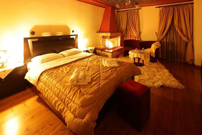 מונודנדרי Hotel Ladias מראה חיצוני תמונה
