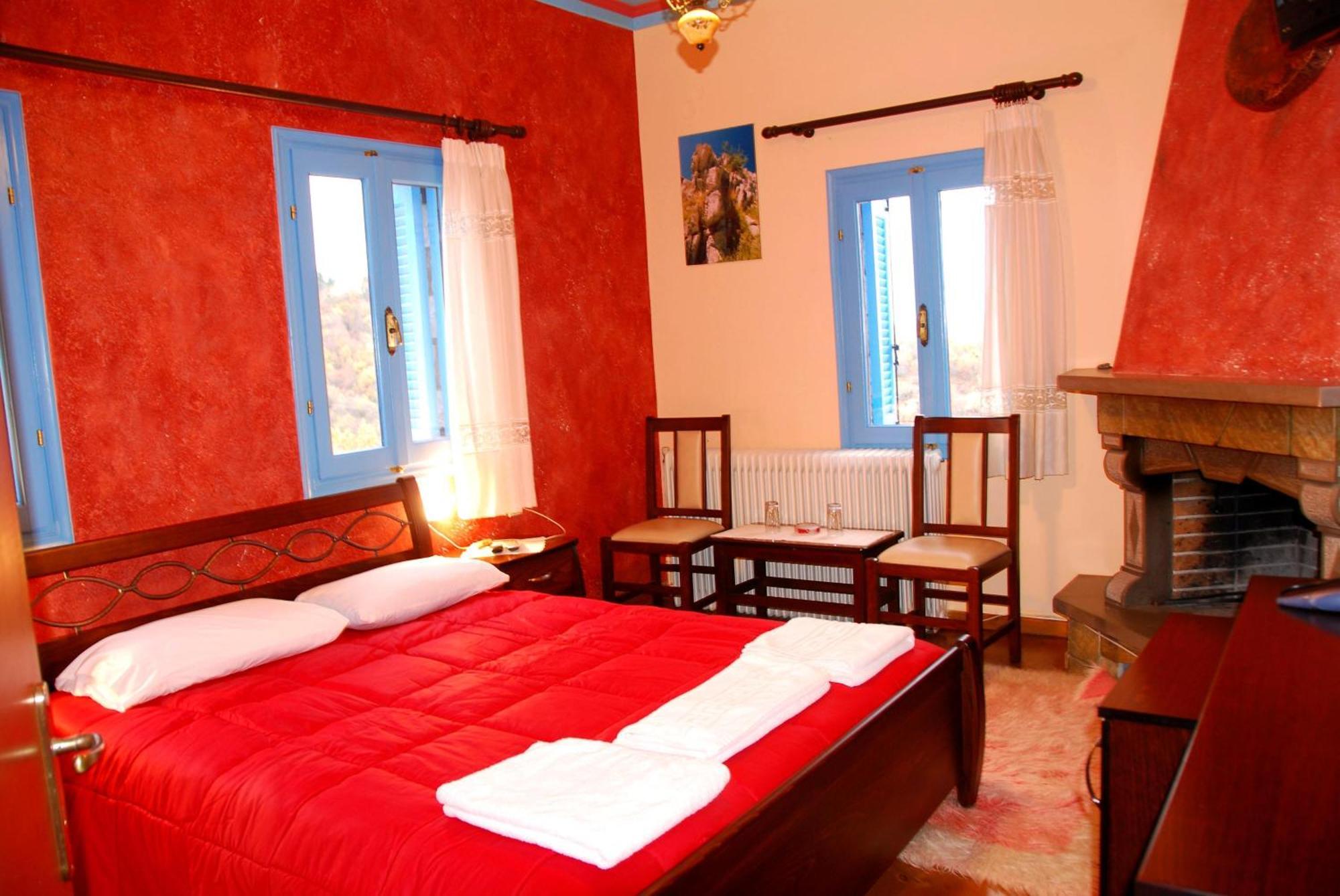 מונודנדרי Hotel Ladias מראה חיצוני תמונה