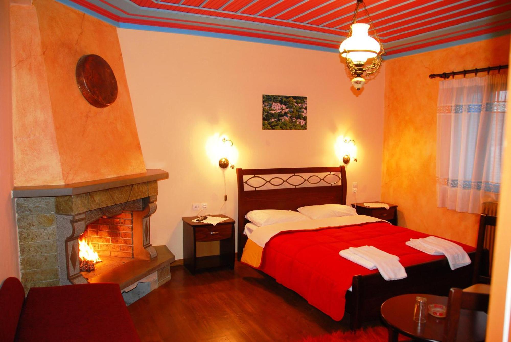 מונודנדרי Hotel Ladias מראה חיצוני תמונה
